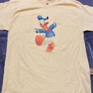 Donald Duck graphic logo T-shirt size large super cool